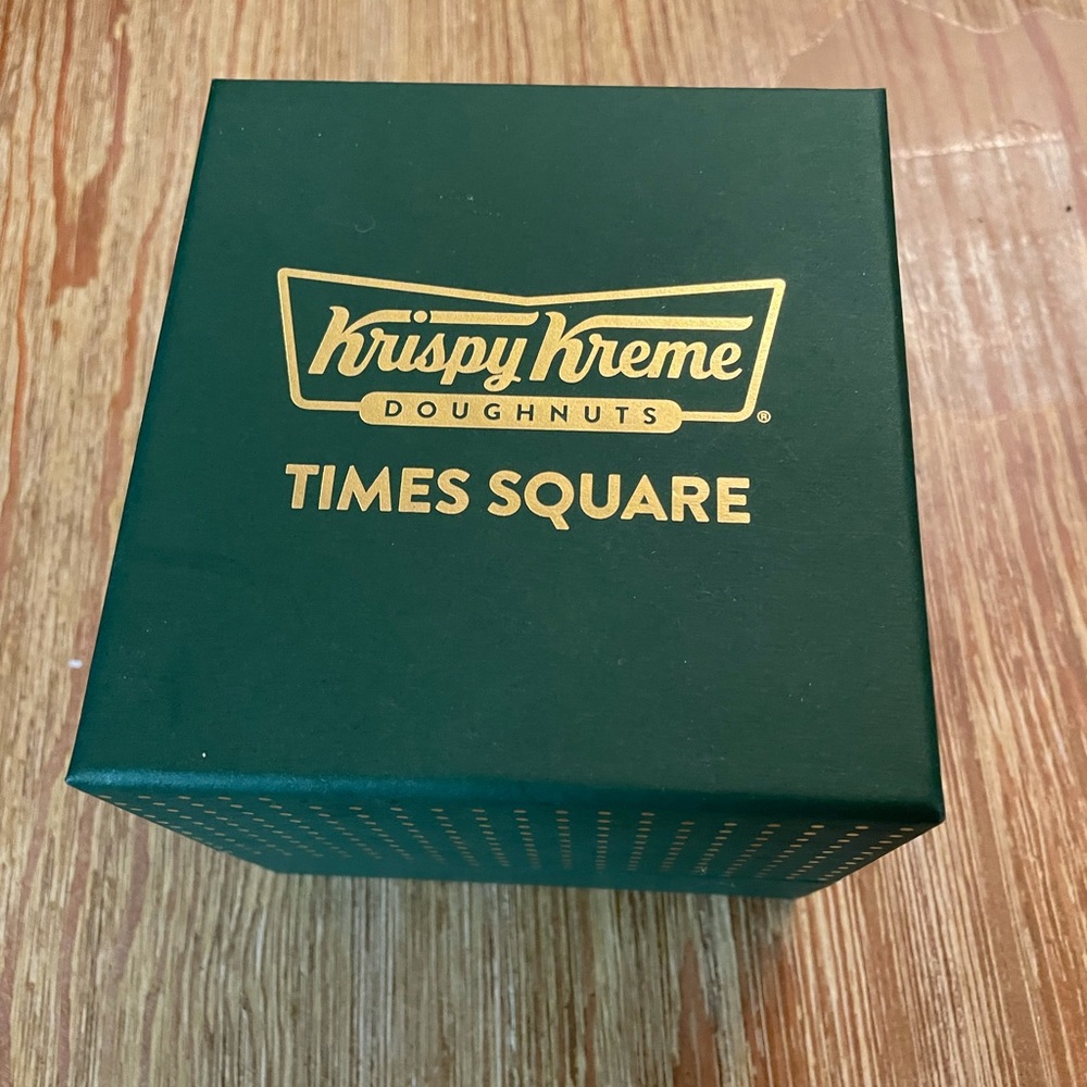 Krispy Kreme Big Apple Box. Bought in Times Square, New York. 5x 4.5x 4.5 inches